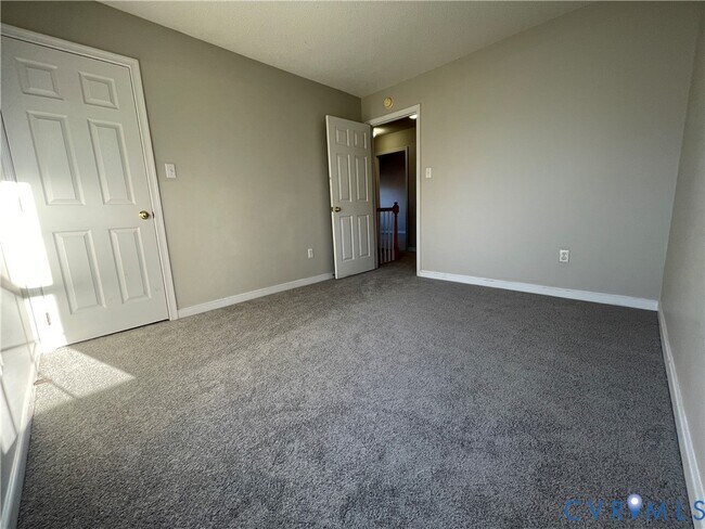 Building Photo - 7806 Fern Hollow Dr