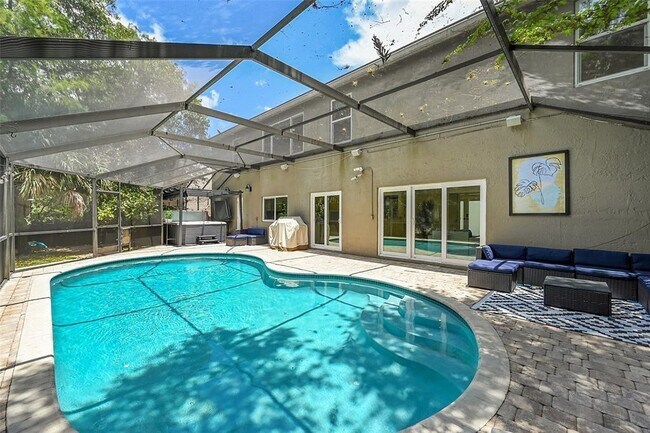 Building Photo - 7501 Red Bay Pl