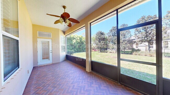 Building Photo - 283 Holland Dr