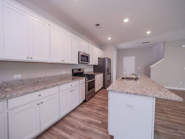 Building Photo - 287 Golden Eagle Pkwy