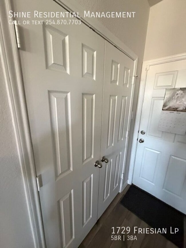 Building Photo - 1729 Friesian Lp