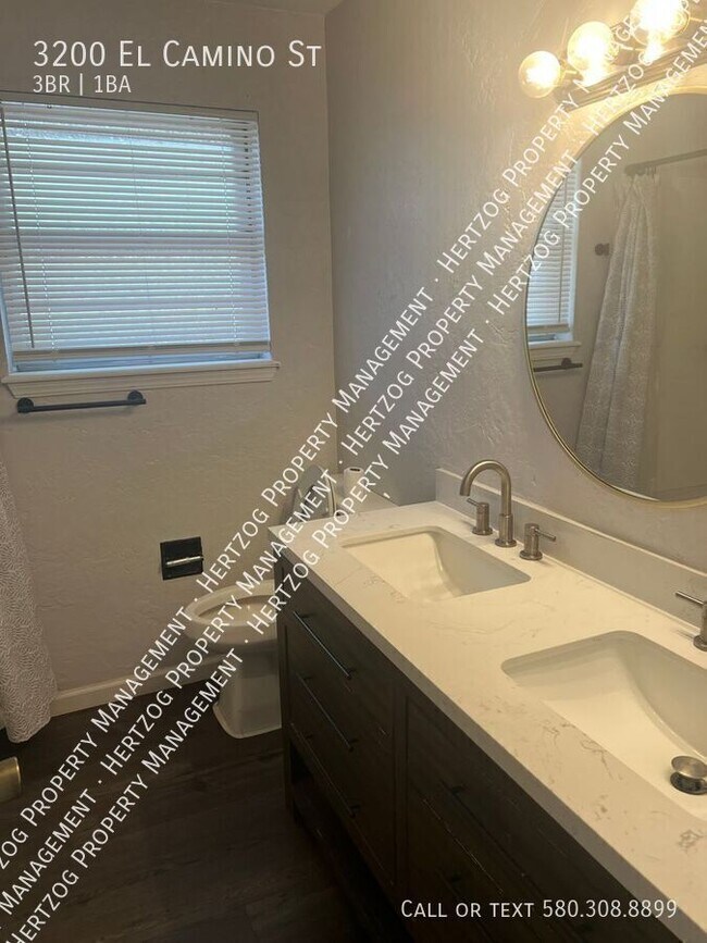 Building Photo - 3200 El Camino St