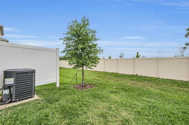 Building Photo - 6329 Fairmont Ln