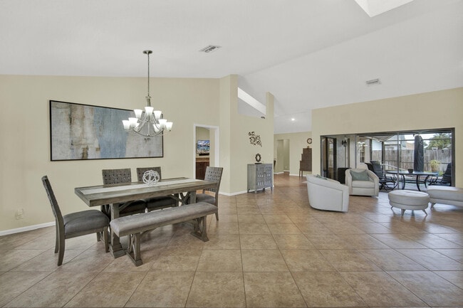 Building Photo - 1835 Staimford Cir