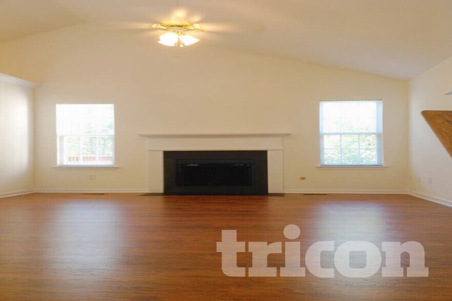 Building Photo - 8417 Cyprus Ridge Way