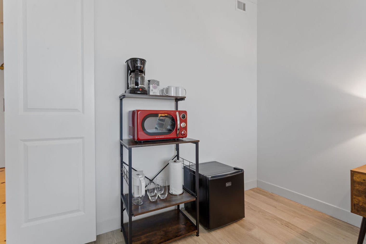 Building Photo - 810 Pacific Ave