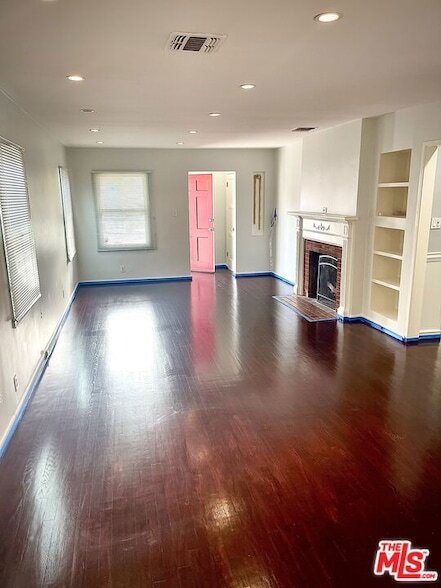 Building Photo - 3017 Urban Ave