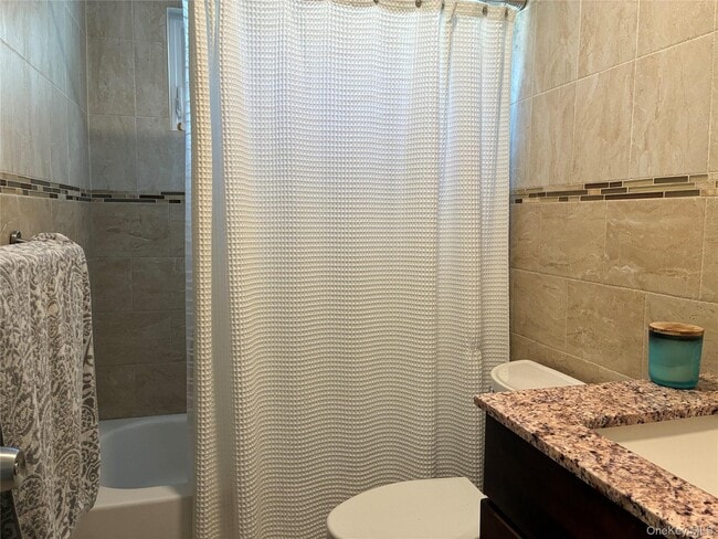 Building Photo - 65 Morning Glory Rd