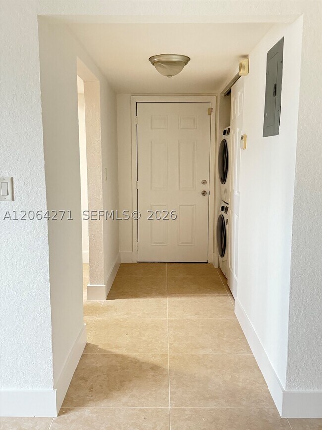 Building Photo - 7737 SW 88th St