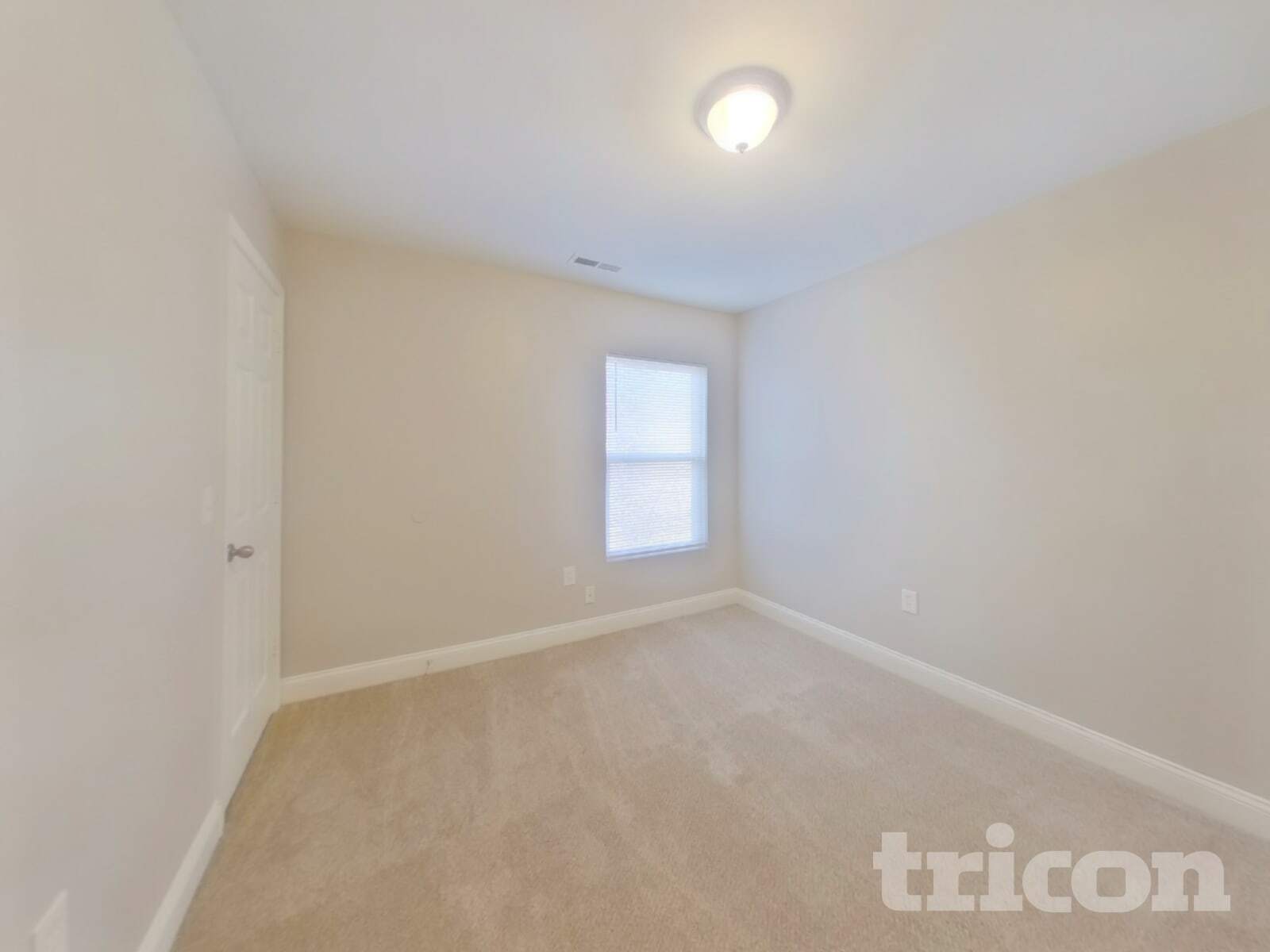 Building Photo - 4736 Abercromby St