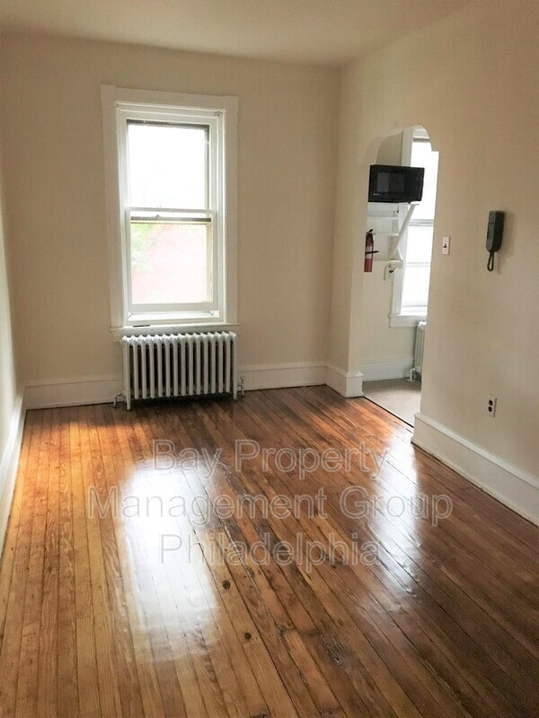 Building Photo - 435 S 51st St
