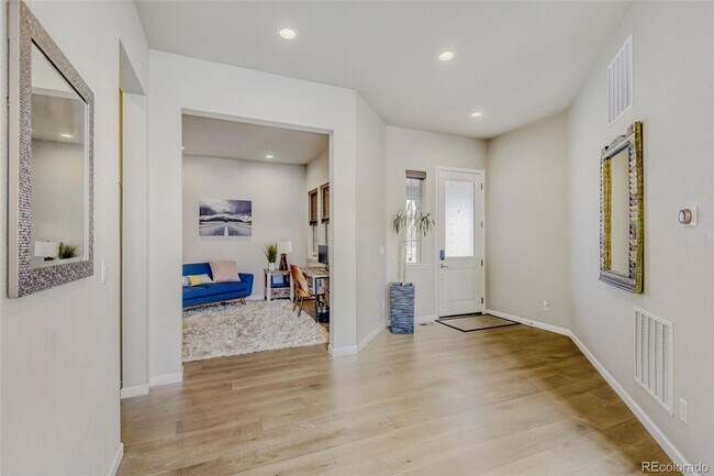 Building Photo - 5 BR/4BA | Newly Renovated Single Family Home | 1-Car Garage Parking | Community Pool!