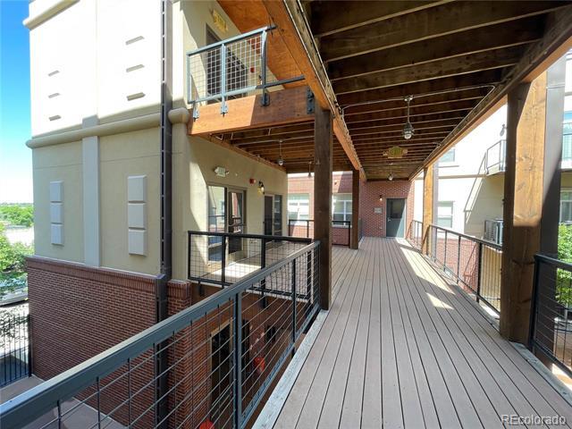 Building Photo - 5401 S Park Terrace Ave