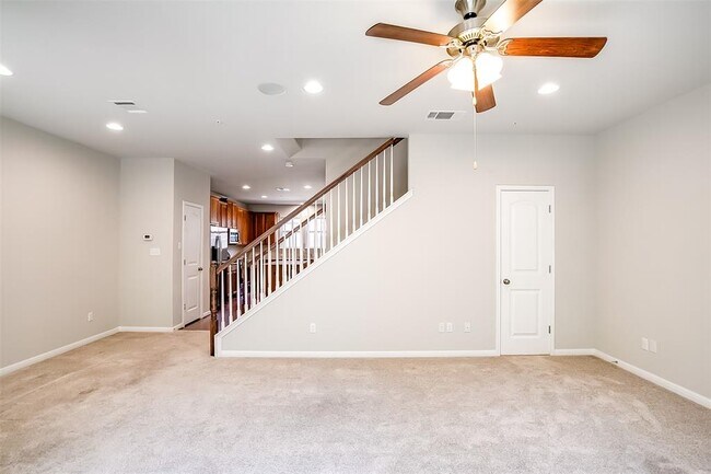 Building Photo - 7220 Wyoming Springs Dr