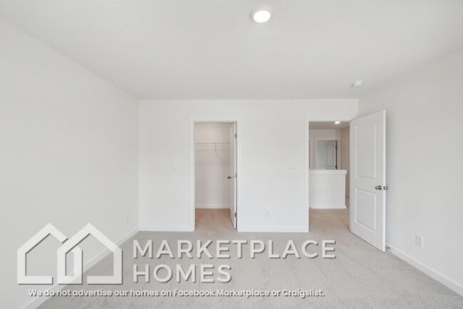 Building Photo - 4033 NE Billie Ln