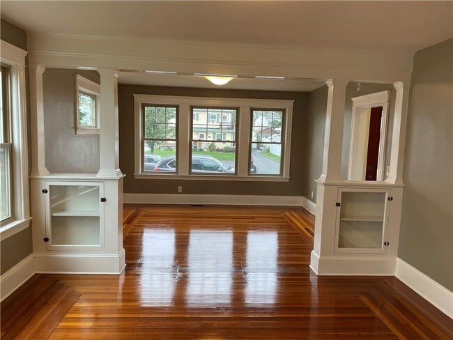 Building Photo - 45 Hanover Ave