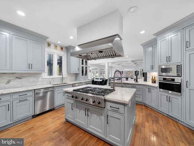 Building Photo - 11701 Winterset Terrace