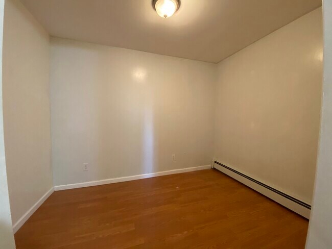 Building Photo - 236 2nd St