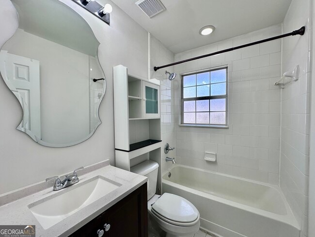 Building Photo - 2232 Dunseath Ave NW