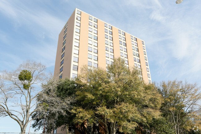 Building Photo - The Sussex East Tower