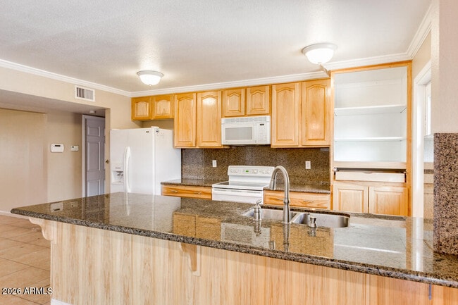 Building Photo - 211 E Geneva Dr