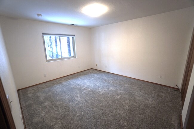 Building Photo - Canyon Terrace House
