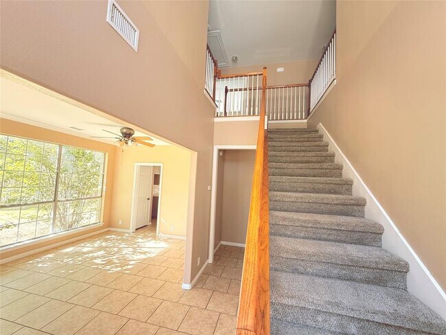 Building Photo - 2506 Partridge Ct