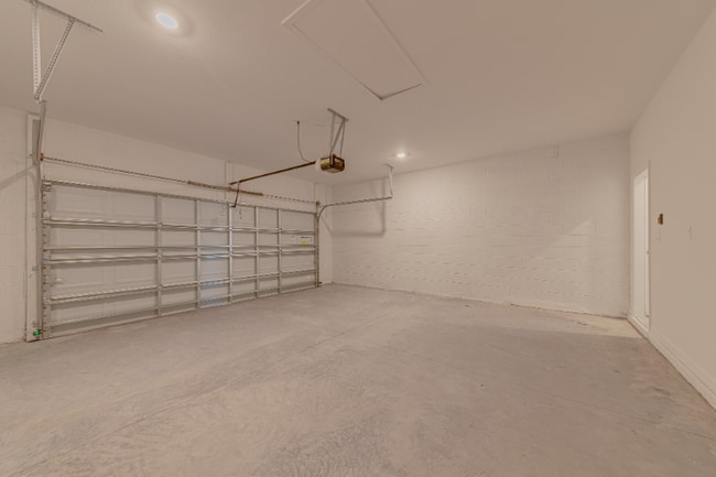 Building Photo - 3896 Rose Mallow Dr