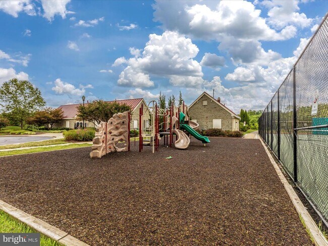 Building Photo - 1868 Monocacy View Cir