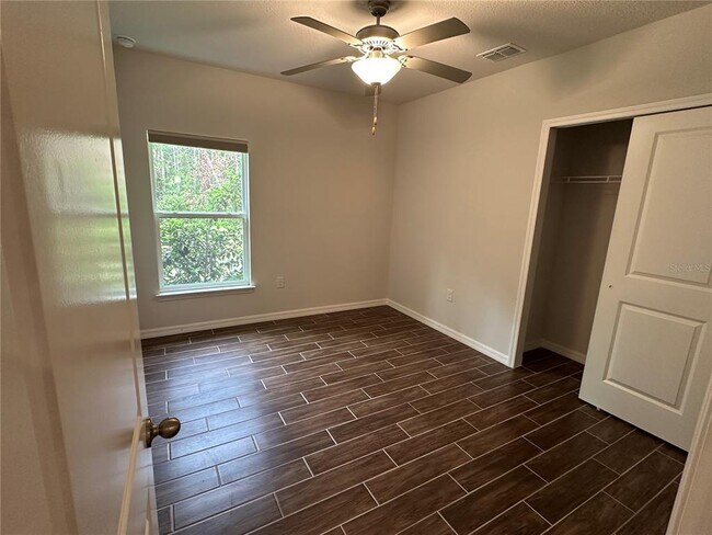 Building Photo - 37 Ullman Pl