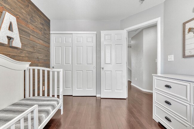 Building Photo - 10566 Cherrybrook Cir