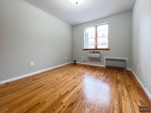 Building Photo - 3 bedroom in Brooklyn NY 11222