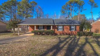 Building Photo - 725 Carlton St