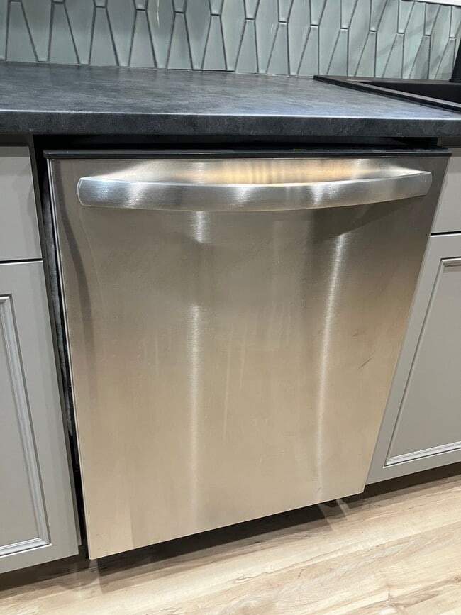 Building Photo - Remodeled Three Bedroom Home