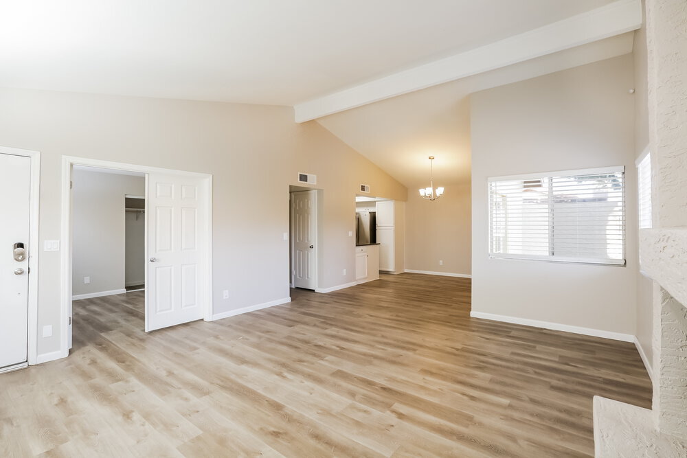 Building Photo - 2228 E Flossmoor Ave