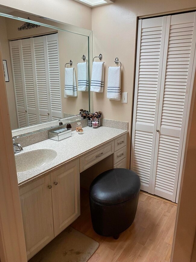 Building Photo - 4734 Lucerne Lakes Blvd