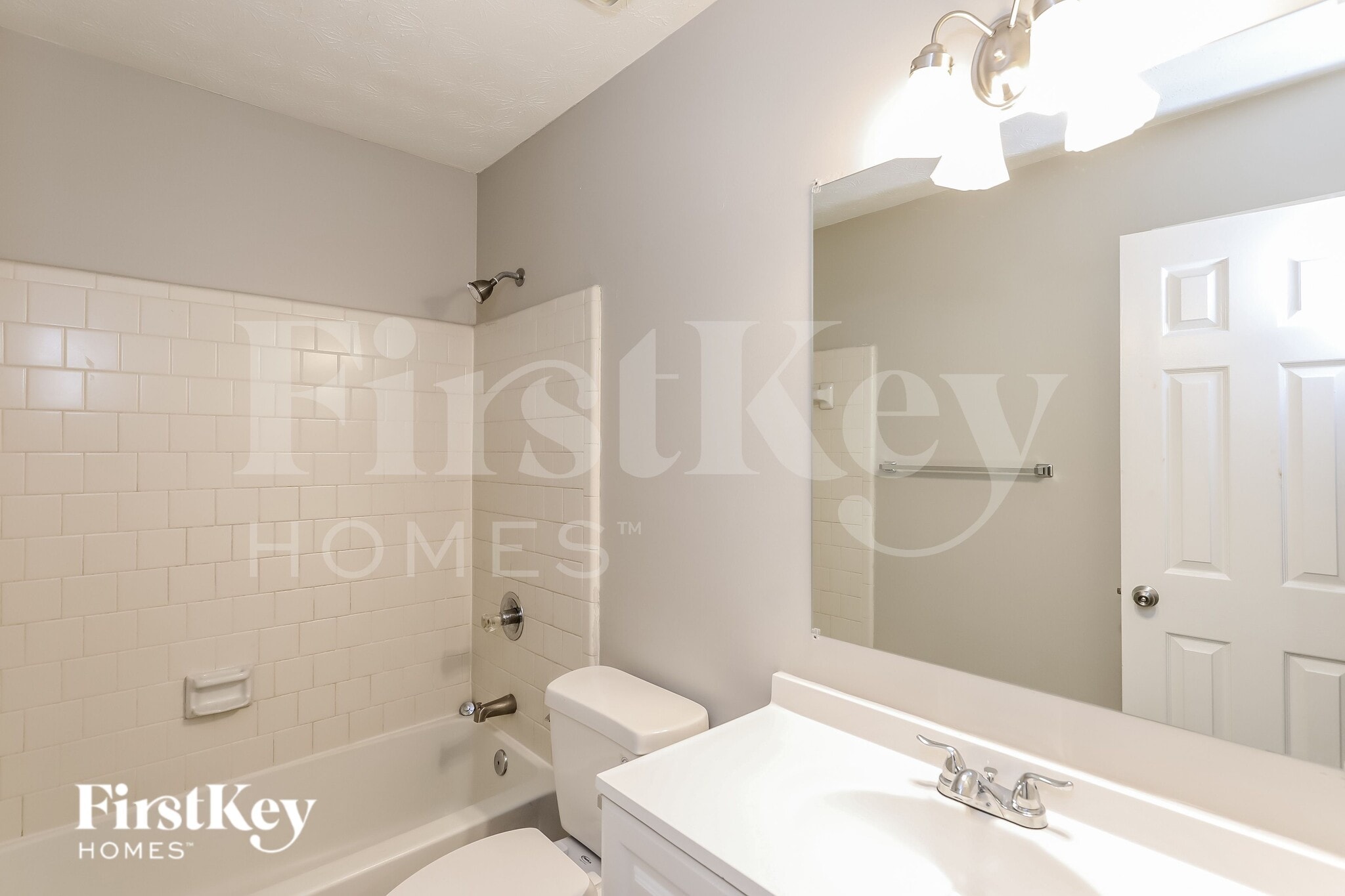 Building Photo - 206 Red Oak Dr