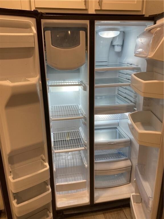 Building Photo - 1211 N Sicily Ln