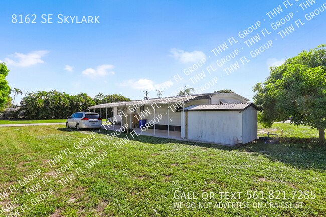 Building Photo - 8162 SE Skylark Ave