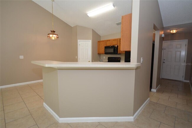 Building Photo - 33 Rosepetal Ln