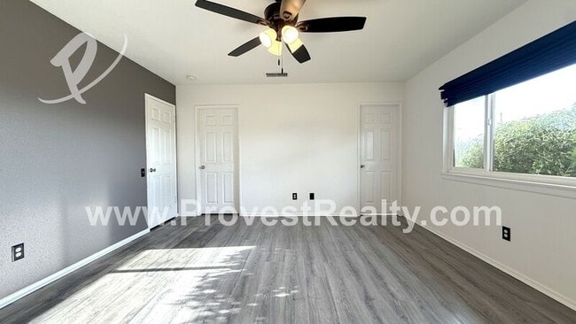 Building Photo - 15577 Tacony Rd