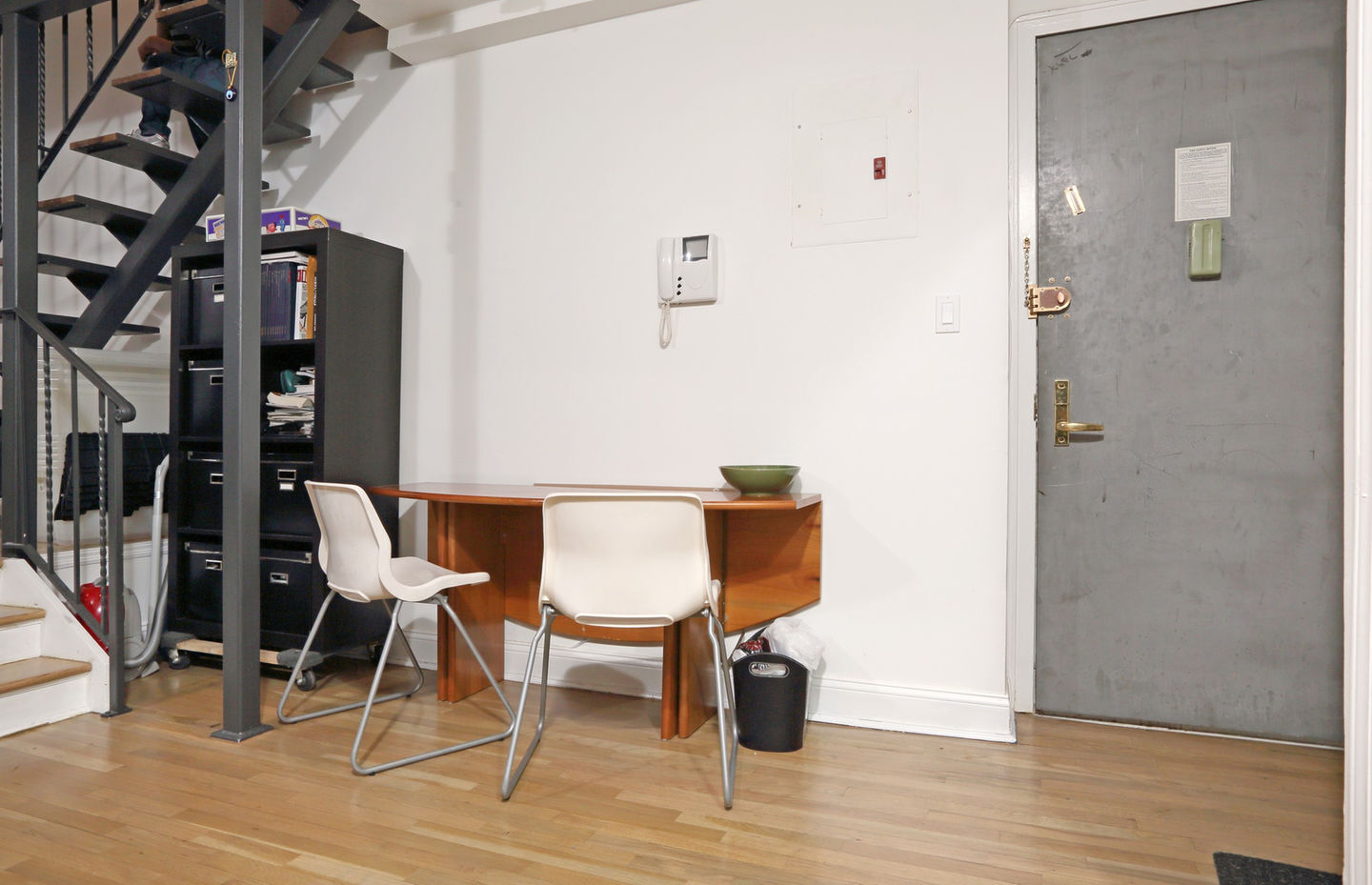 Foyer pic 3 - 312 E 22nd St