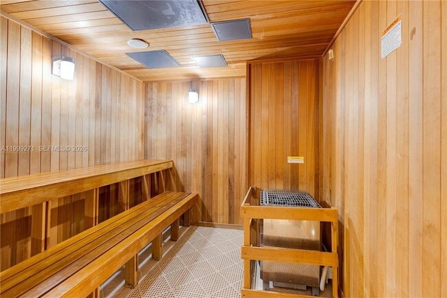 Building Photo - 335 S Biscayne Blvd