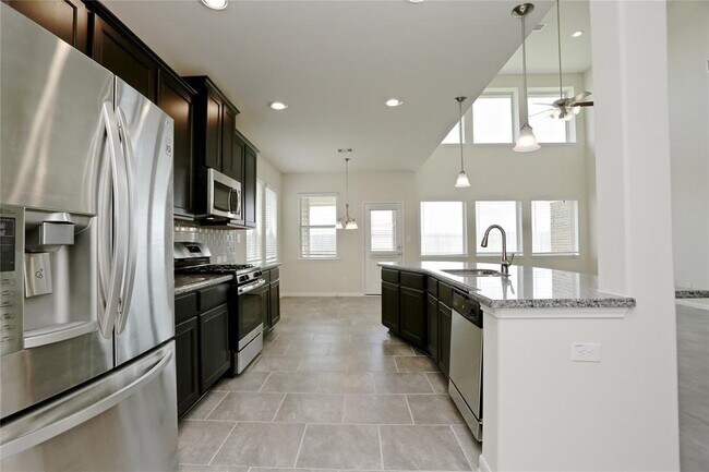 Building Photo - 2218 Golden Bay Ln