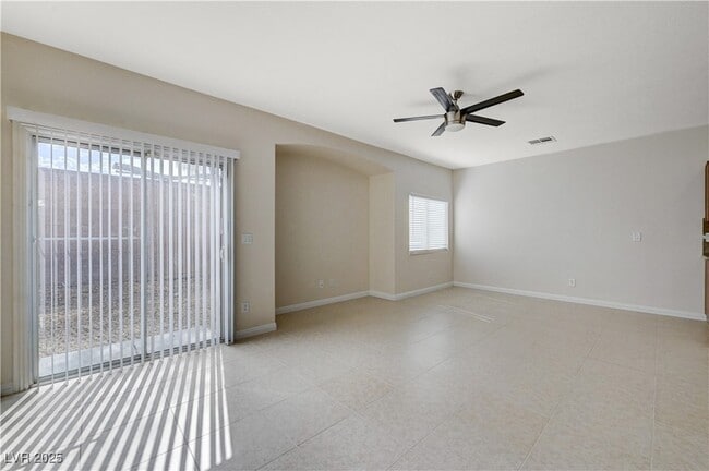 Building Photo - 4855 Double Down Dr