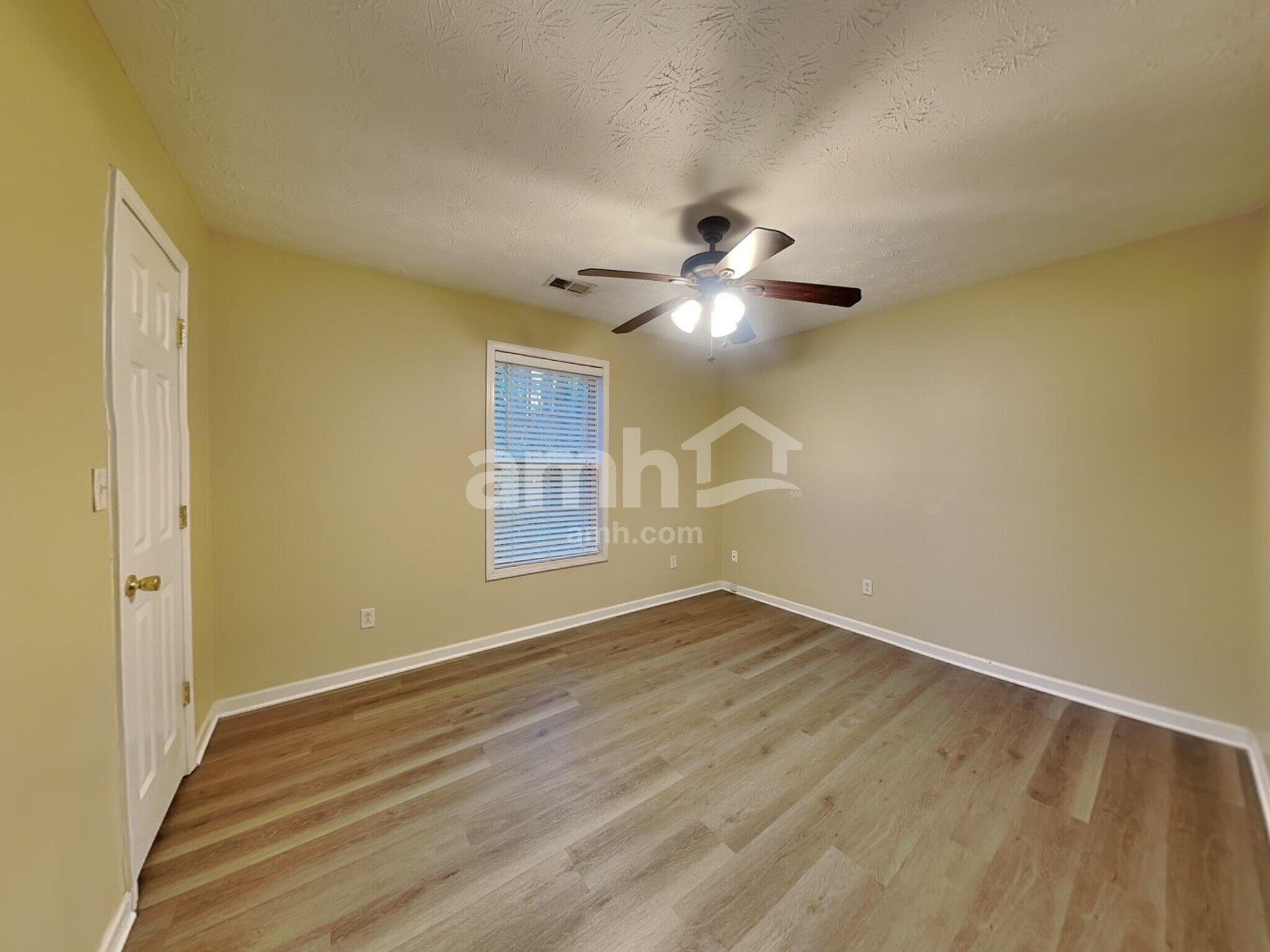 Building Photo - 5110 Salem Dr