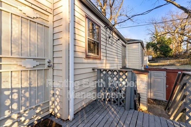 Building Photo - 588 Cosie Dr