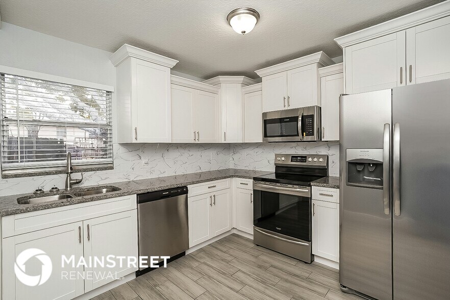 Building Photo - 12038 134th Pl N