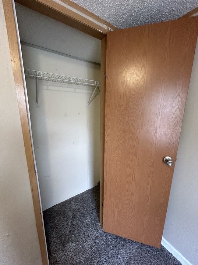 Building Photo - 217 Tyler St