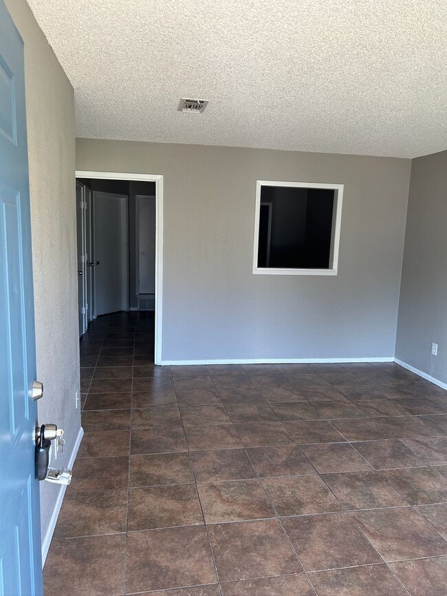 Building Photo - 1701-1703 Georgia St.